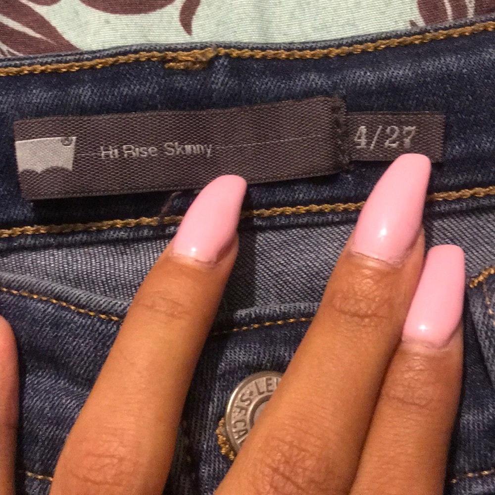 Levi’s - Picture 2 of 4